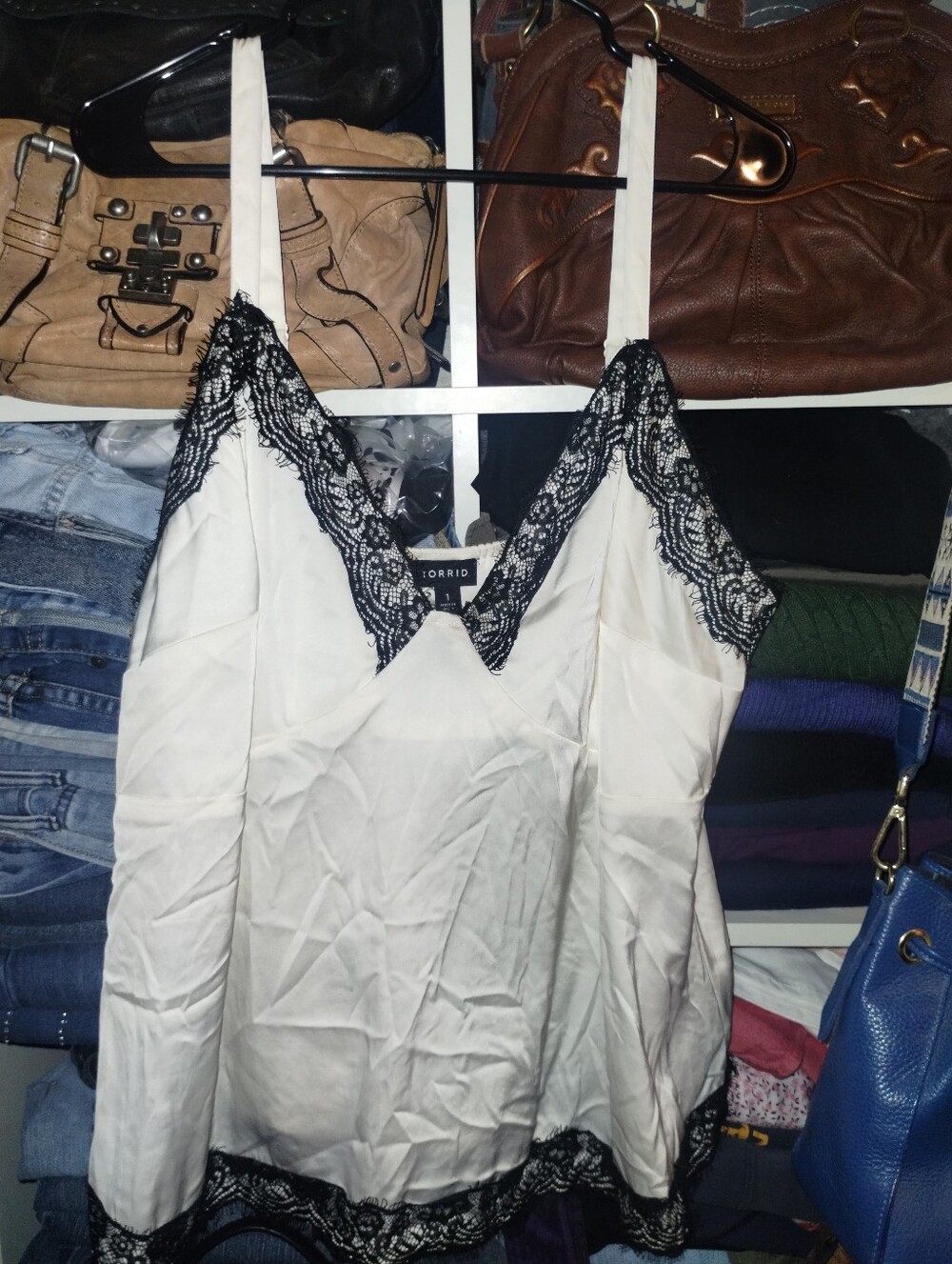 Torrid Satin Lace Cami Size 1 -(14-16)